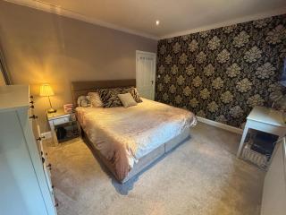 Luxury 2 bedroom flat - 5