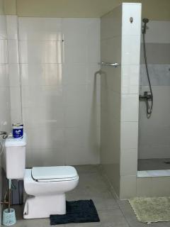 Lizzy Apartments - 2 & 3 Bed in Heart of East Legon! - 3