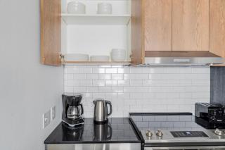 Blueground New Tacoma balcony nr Museum SEA-954 - 3