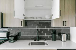 Blueground East Industrial pool nr Lake Elizabeth SFO-2074 - 3