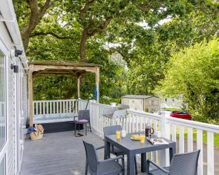 2 Bedroom Sublime Caravan with Hot Tub - 2