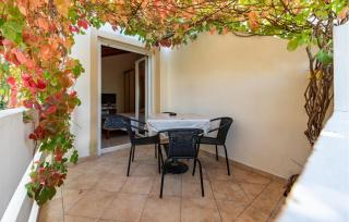 Beautiful Apartment In Lukoran With Wifi - 2