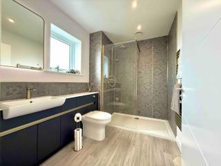 Isles View, Luxury Modern Spacious Villa in Kirkwall - 4