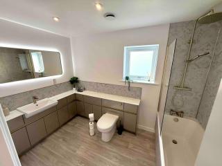 Isles View, Luxury Modern Spacious Villa in Kirkwall - 8