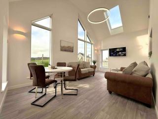 Isles View, Luxury Modern Spacious Villa in Kirkwall - 7