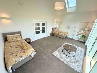 Isles View, Luxury Modern Spacious Villa in Kirkwall - 5