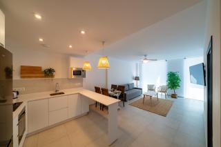 Ático con gran terraza privada cerca de la playa - 2