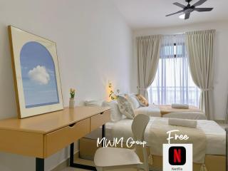 Meldrum Heights Walkable to CIQ By MWM - 2