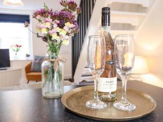 Periwinkle Cottage - 2