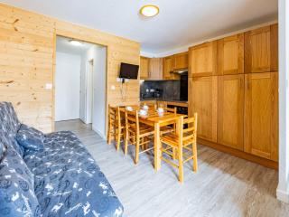 Studio cosy 5 pers, pied des pistes, balcon, commerces à proximité - FR-1-807-8 - 1