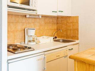 Studio confort 4 pers, pied des pistes, équipement complet - FR-1-807-99 - 2