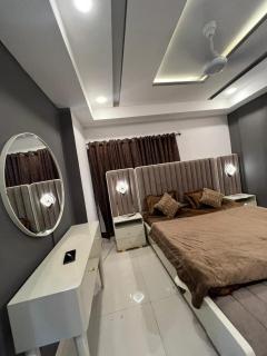 Luxury one bed Furnished Apt available for Booking - 6