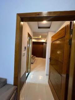 Luxury one bed Furnished Apt available for Booking - 2