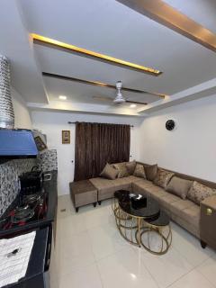 Luxury one bed Furnished Apt available for Booking - 1