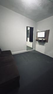 Casa de fundo com 1 quarto, para até 5 pessoas se 2 na cama de casal - 0