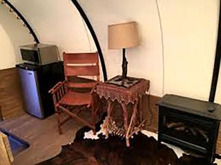 Amazing Conestoga Wagon for the Perfect Forest Getaway near Bryce Canyon, Utah - 3