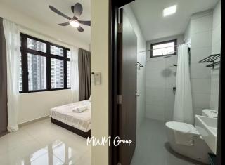 Meldrum Heights Muji Creamy House Walks to CIQ - 5