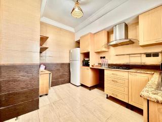 Designer and spacious apartment - 4