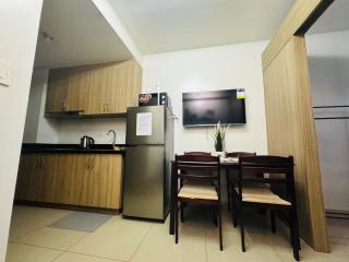 SHORE Staycation in MOA by MLG - Manille - 3