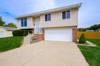 Pet-Friendly Omaha Vacation Rental with Deck! - 8