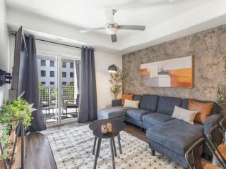 DT SLC - King Bed - Gym - Parking - Walk Score 90 - 7