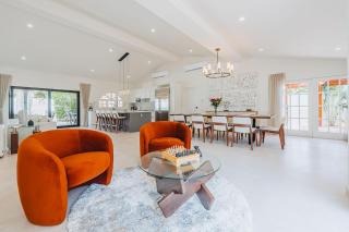 Walk to Palm Beach! 5Bed Hottub with Pool 10people - Palm-Eagle Beach - 8