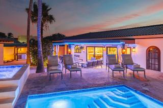 Walk to Palm Beach! 5Bed Hottub with Pool 10people - Palm-Eagle Beach - 6