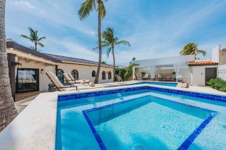 Walk to Palm Beach! 5Bed Hottub with Pool 10people - 6