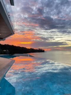 Cape Sienna Villa 4-Oceanfront 5-Bedroom Luxury Villa with 22 m Infinity Pool - 3