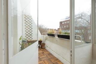 Well-Lit 1BR apt with balcony - 2