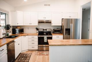 The Mintwood 4 BDR Home Near Crater Lake And OIT - 1