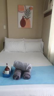 Studio Condo Unit with Balcony Avida IT Park - 8