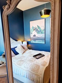 Hamilton - The Hyde Luxury Let - 8