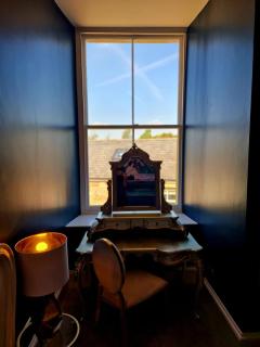 Hamilton - The Hyde Luxury Let - 5