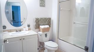 Stylish and cozy townhome! - 5