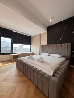 Sky View Penthouse - 1