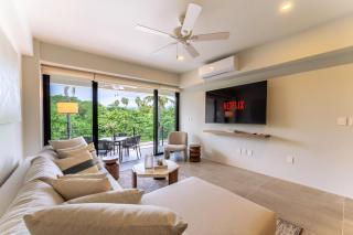 3077 - Solana B203 - 6