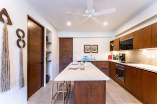 3077 - Solana B203 - 3