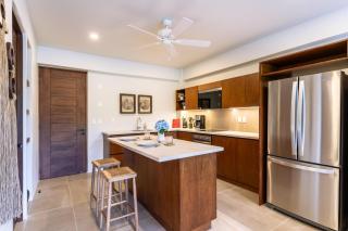 3077 - Solana B203 - 2