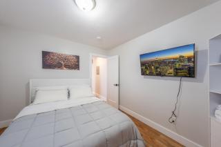 Modern 2BR North Ironbound Apartment - 6