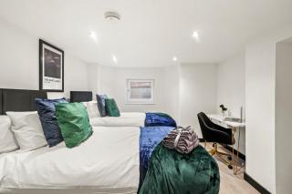 Sleek and Stylish Yorkshire Gem - Sleeps 4 - 9