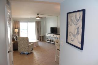 El Matador 245 by Alicia Hollis Rentals - 8