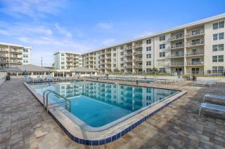 Sea Coast Gardens II 501 - 7