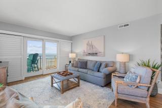 Sea Coast Gardens II 501 - 5