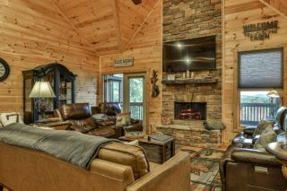 Awe-Inspiring Mountain View - Theater Room, Outdoor Hot Tub, Game Room + Library! - 3