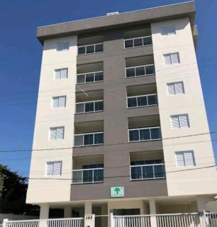 Ate 6 pessoas com ar condicionado, wifi, churrasqueira privativa no apto e piscina na cobertura - 9