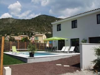 Villa accueillante avec piscine à Castellane - 153 m² - 9