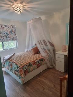 Ocean Drive Home - 3 bedroom 70s stylish home - 1