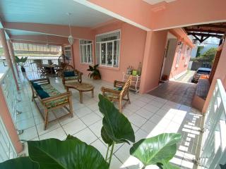 Appartement spacieux à Schoelcher avec piscine partagée - 9