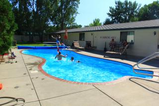 Sunrise Motor Inn - Cody - 3